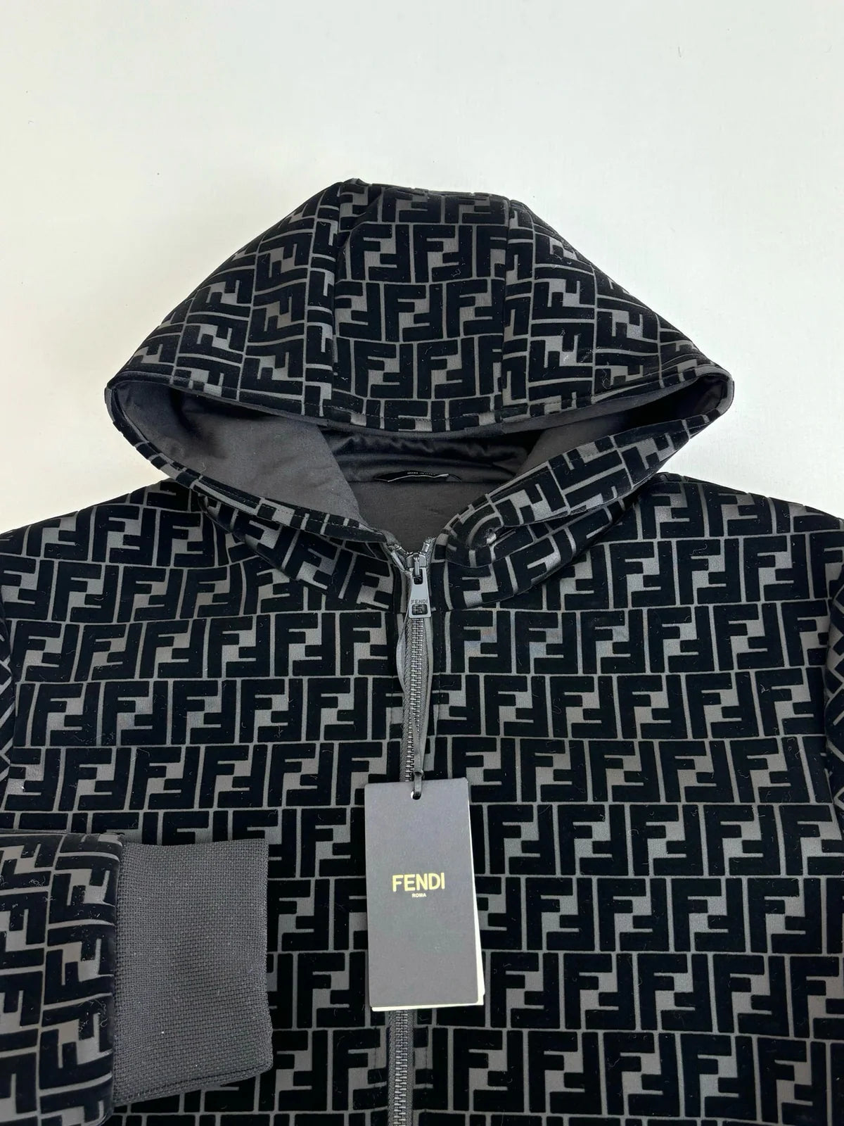 VESTE FNDY 2025