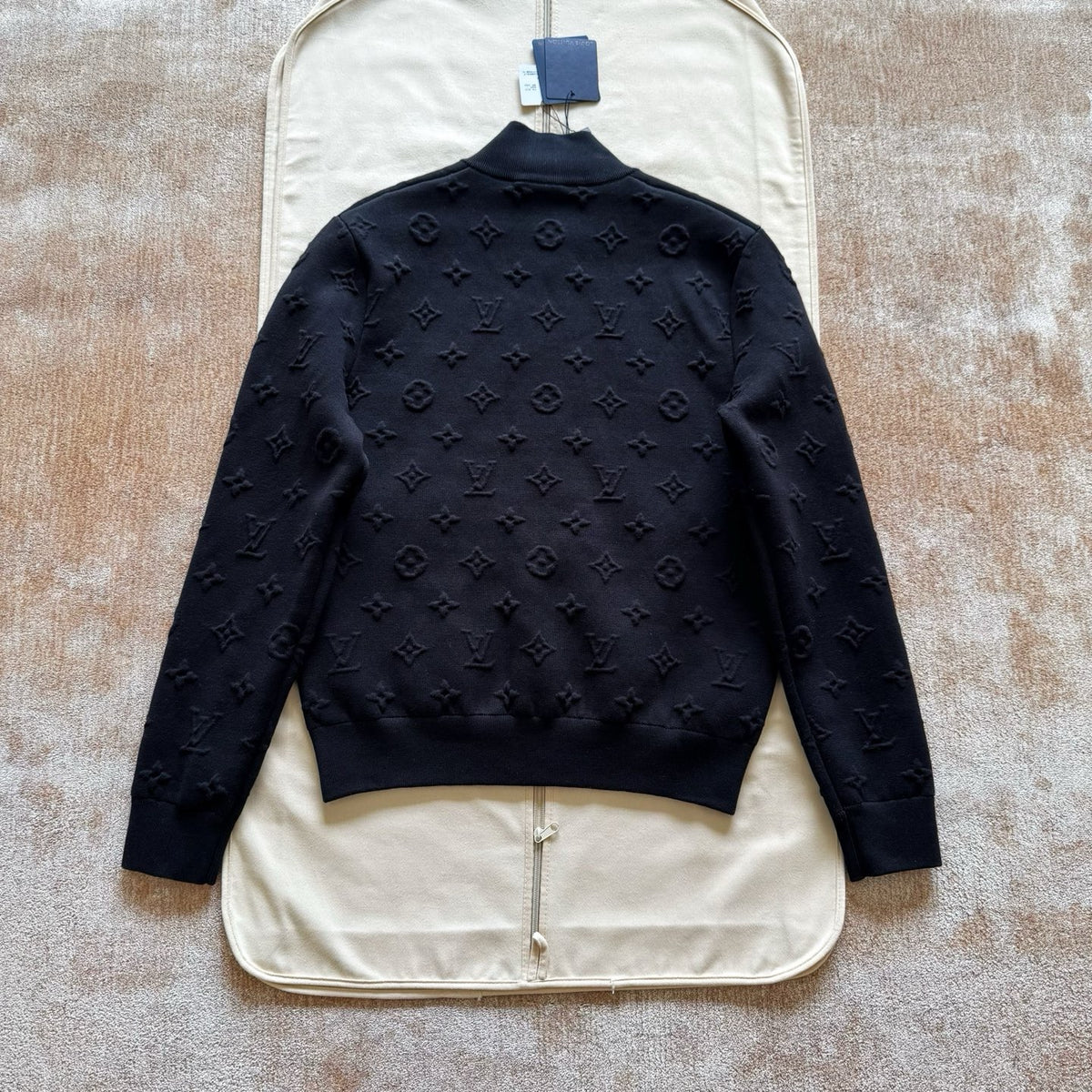 VESTE LV