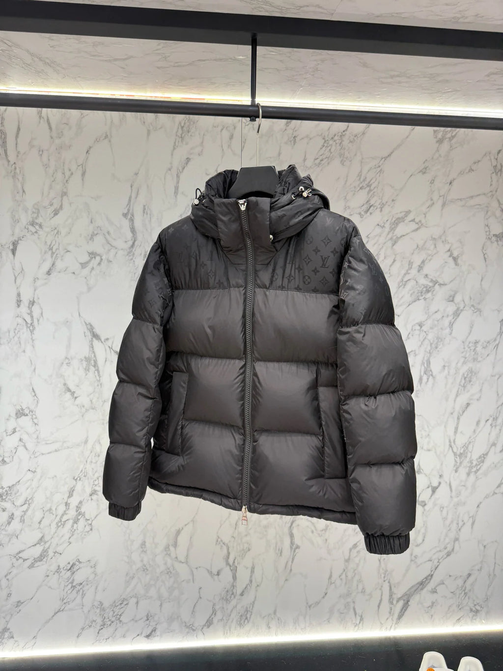DOUDOUNE FULL BLACK LV