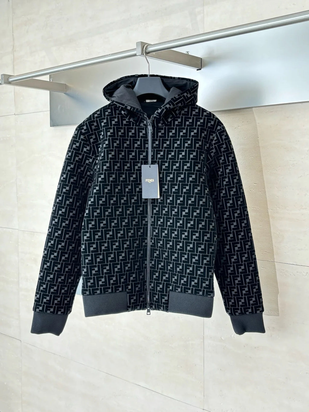 VESTE FNDY 2025
