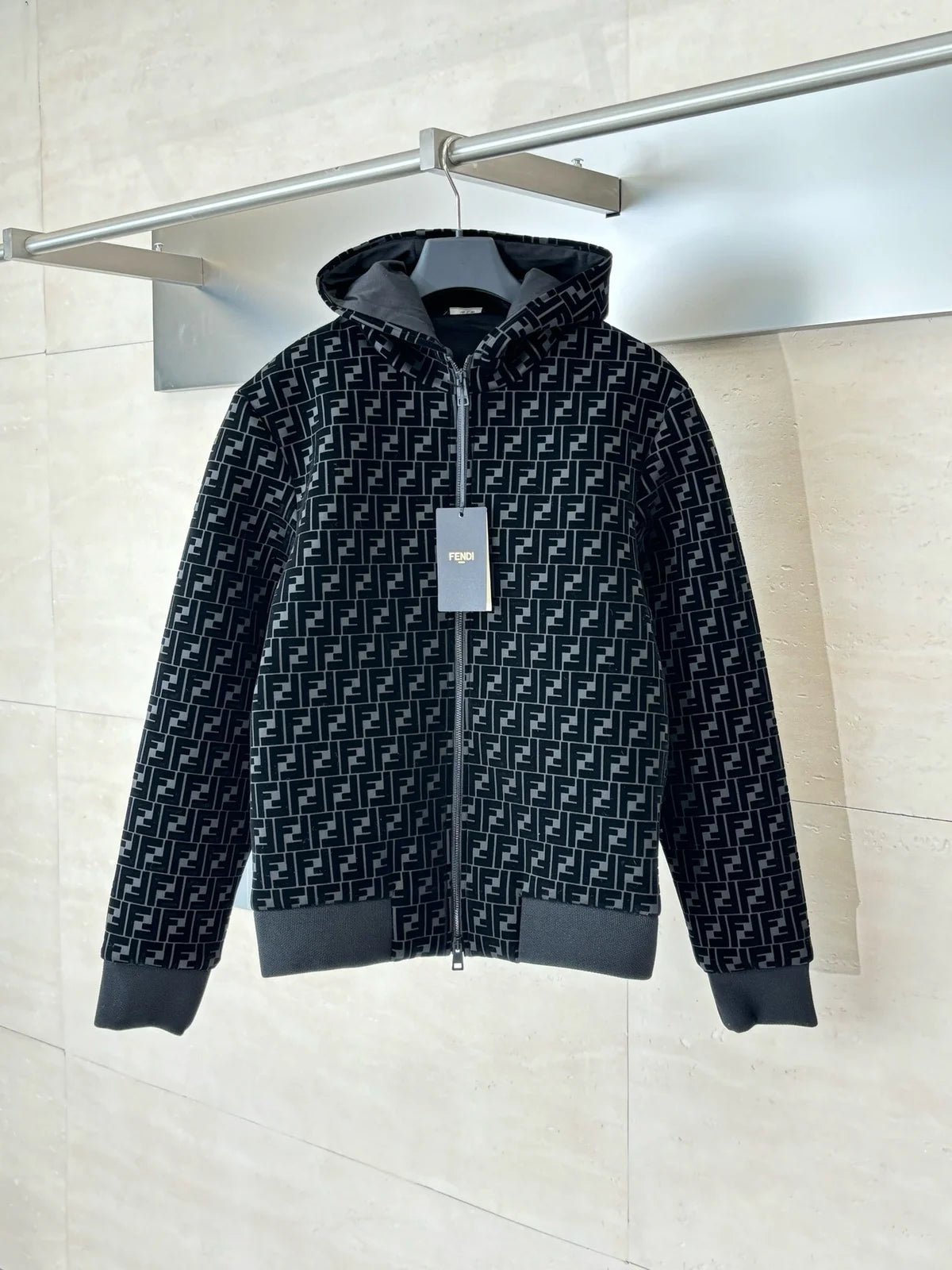 VESTE FNDY 2025