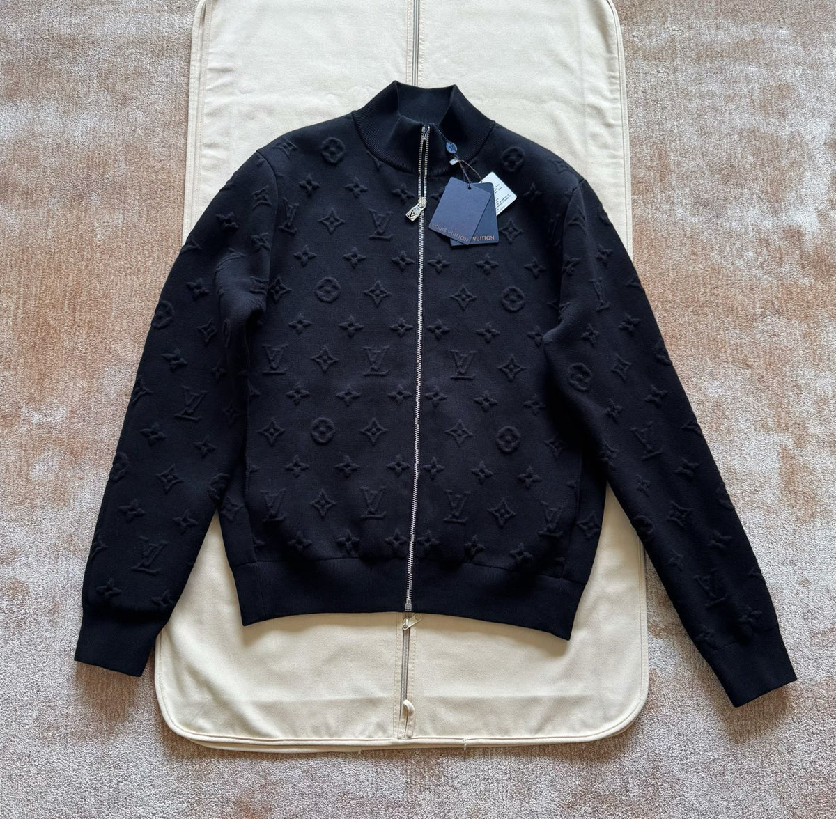 VESTE LV