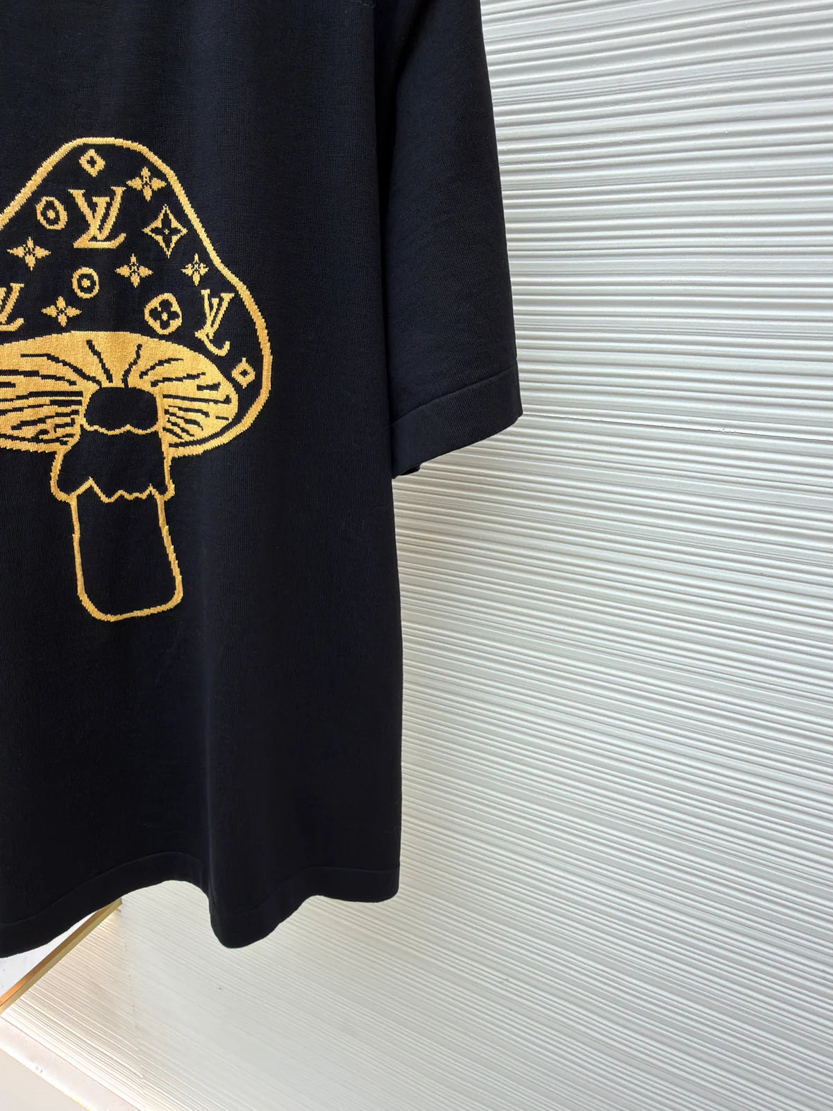 T-SHIRT LV