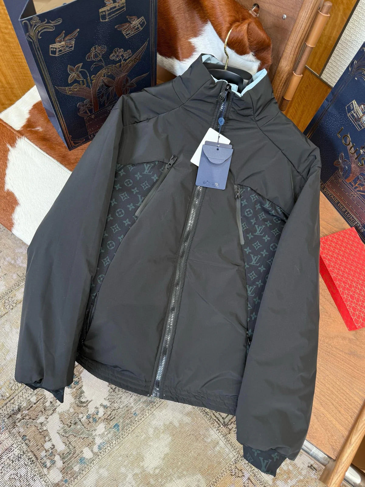 VESTE RÉVERSIBLE LV