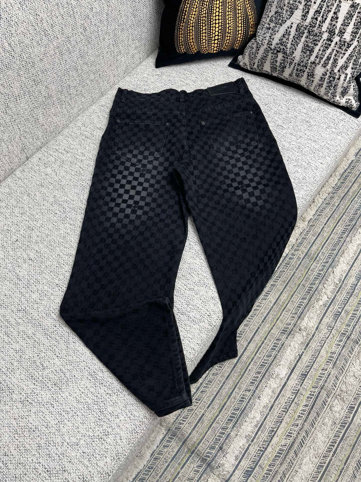 ENSEMBLE LV JEAN BLACK