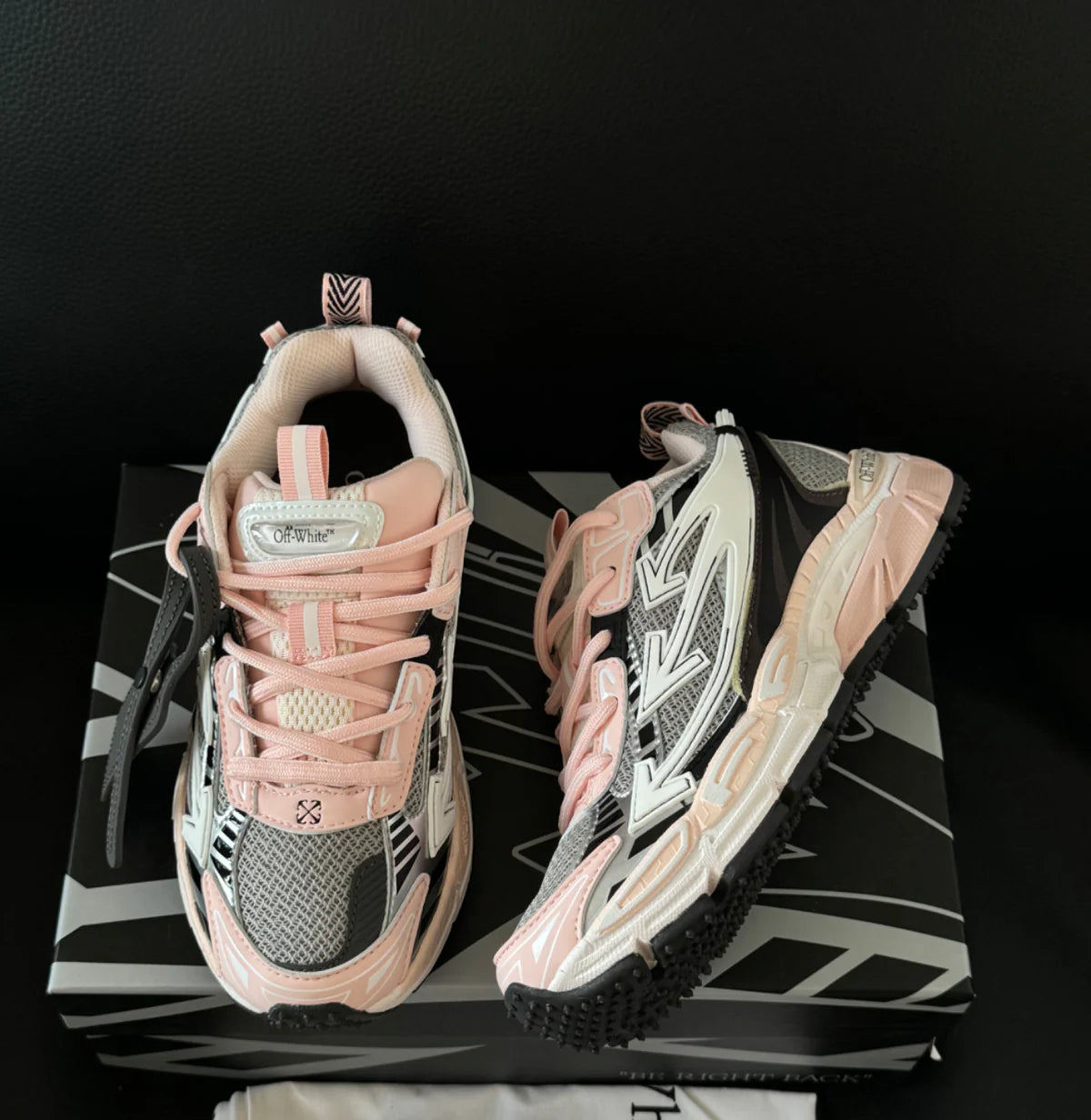 SNEAKERS OFFW