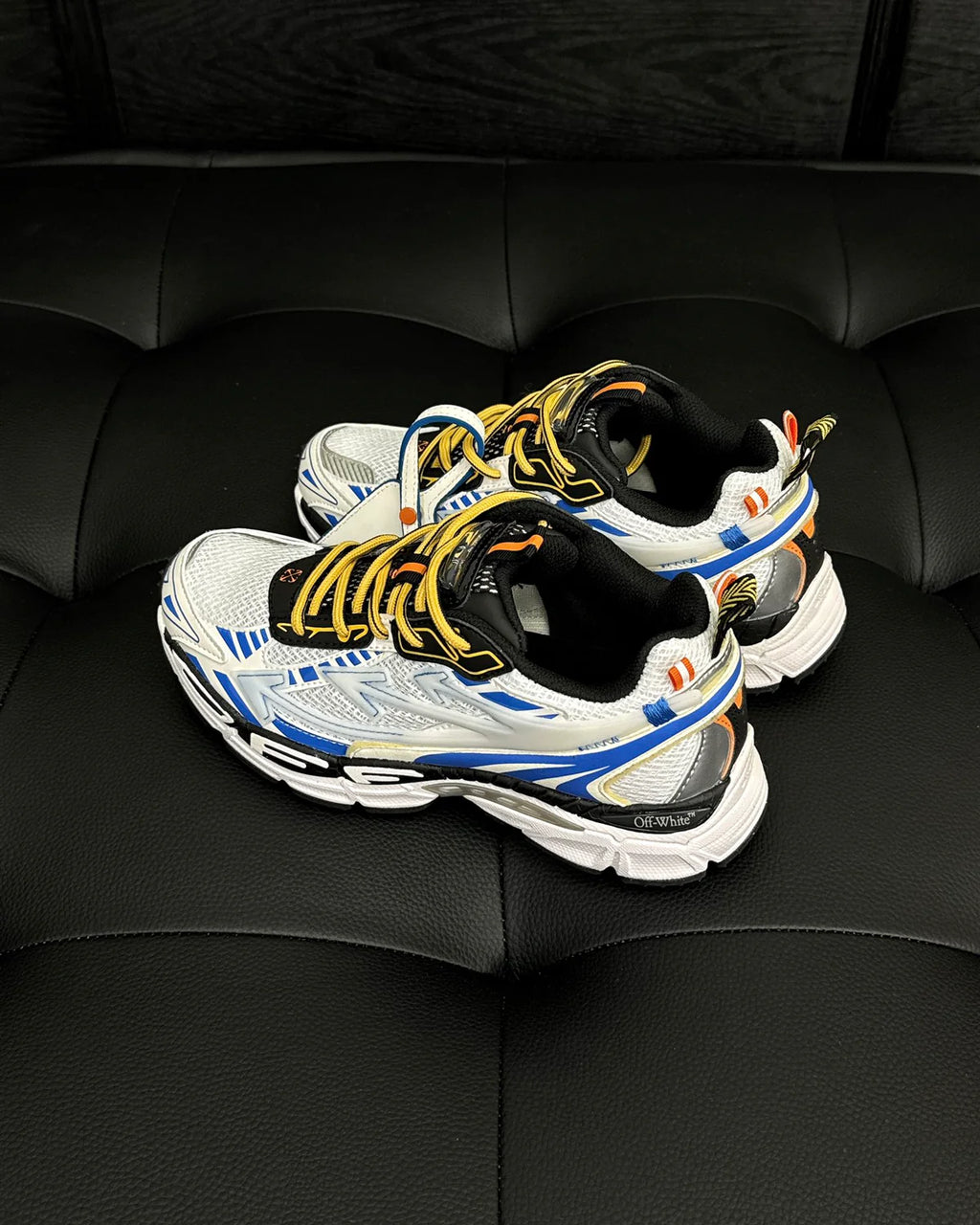SNEAKERS OFFW