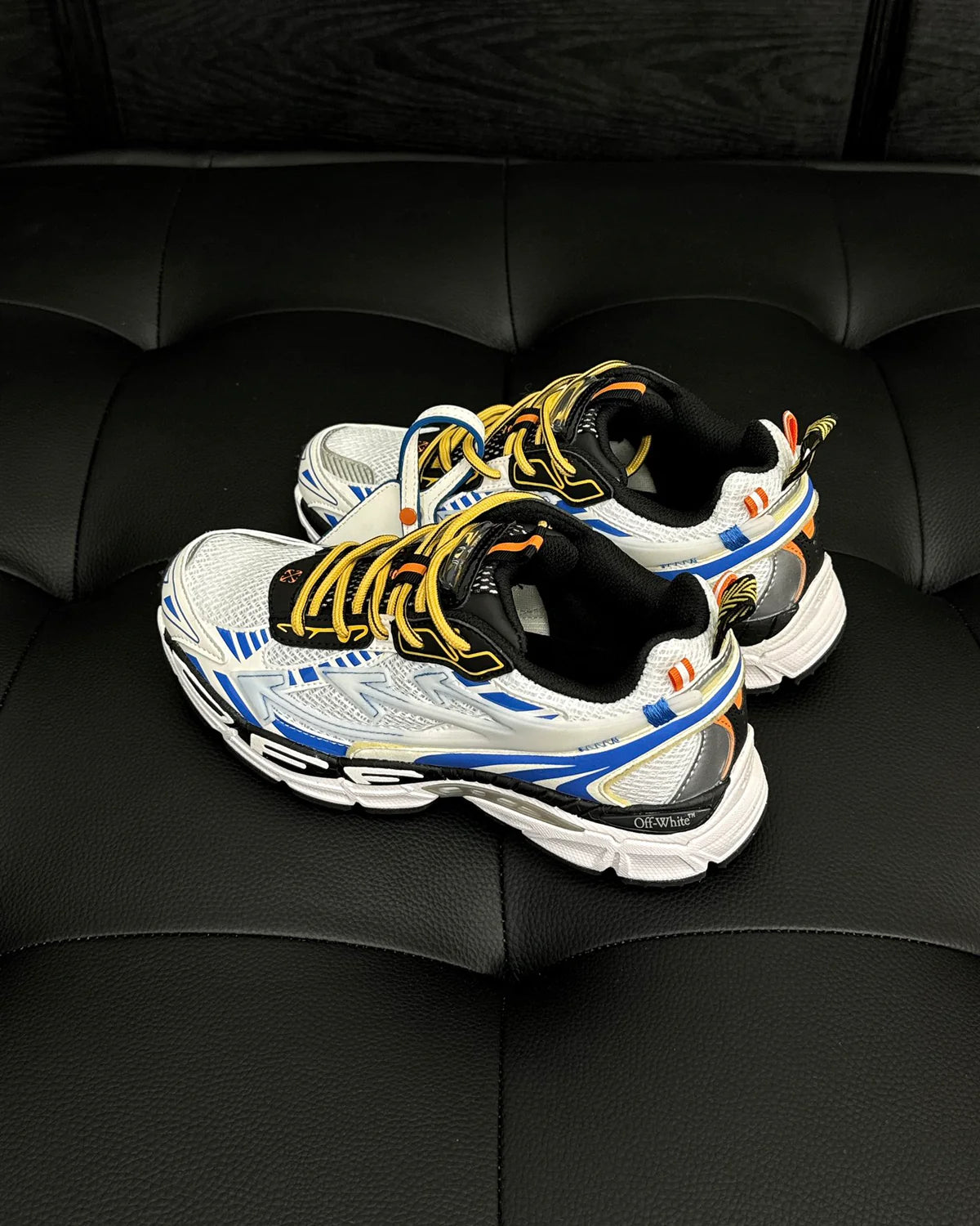 SNEAKERS OFFW