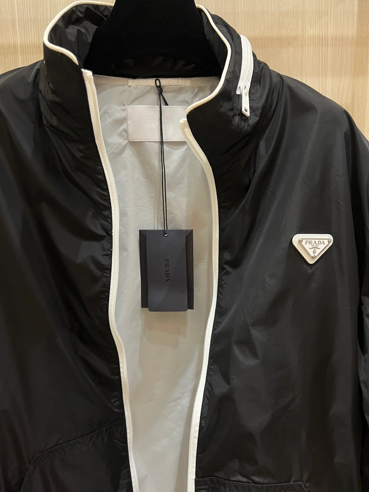 VESTE PRD LOGO WHITE