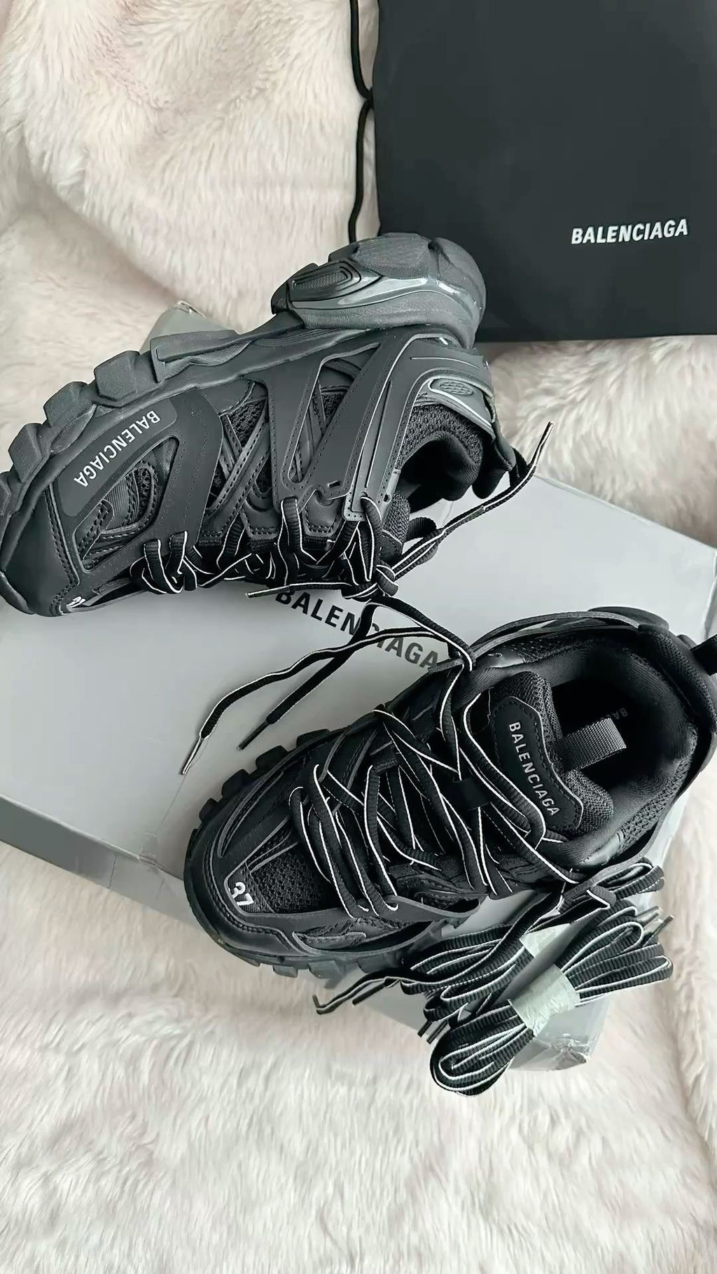BLCGA TRACK BLACK