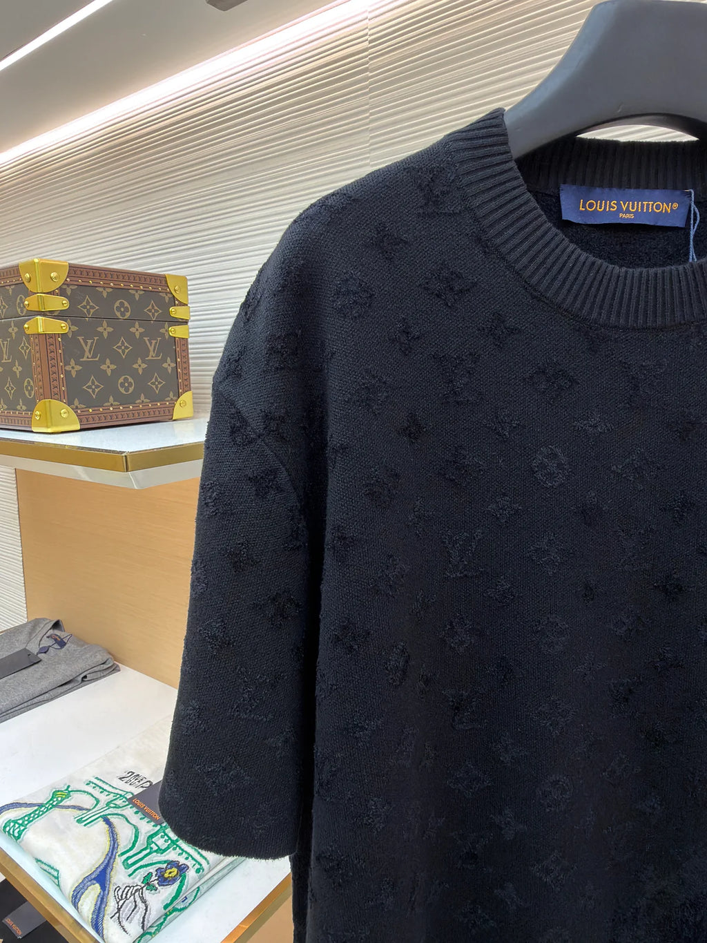 T-SHIRT LV NOIR JACQUARD