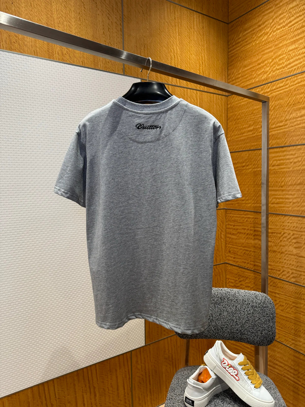 T-SHIRT LV