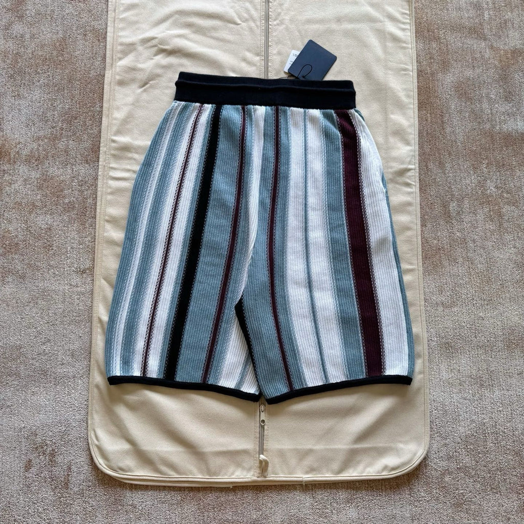 SHORT LV