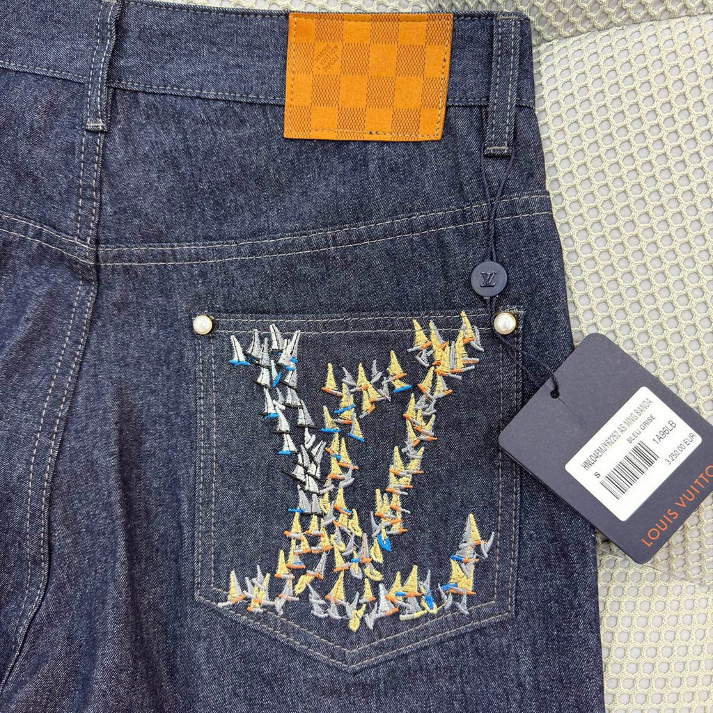 SHORT LV
