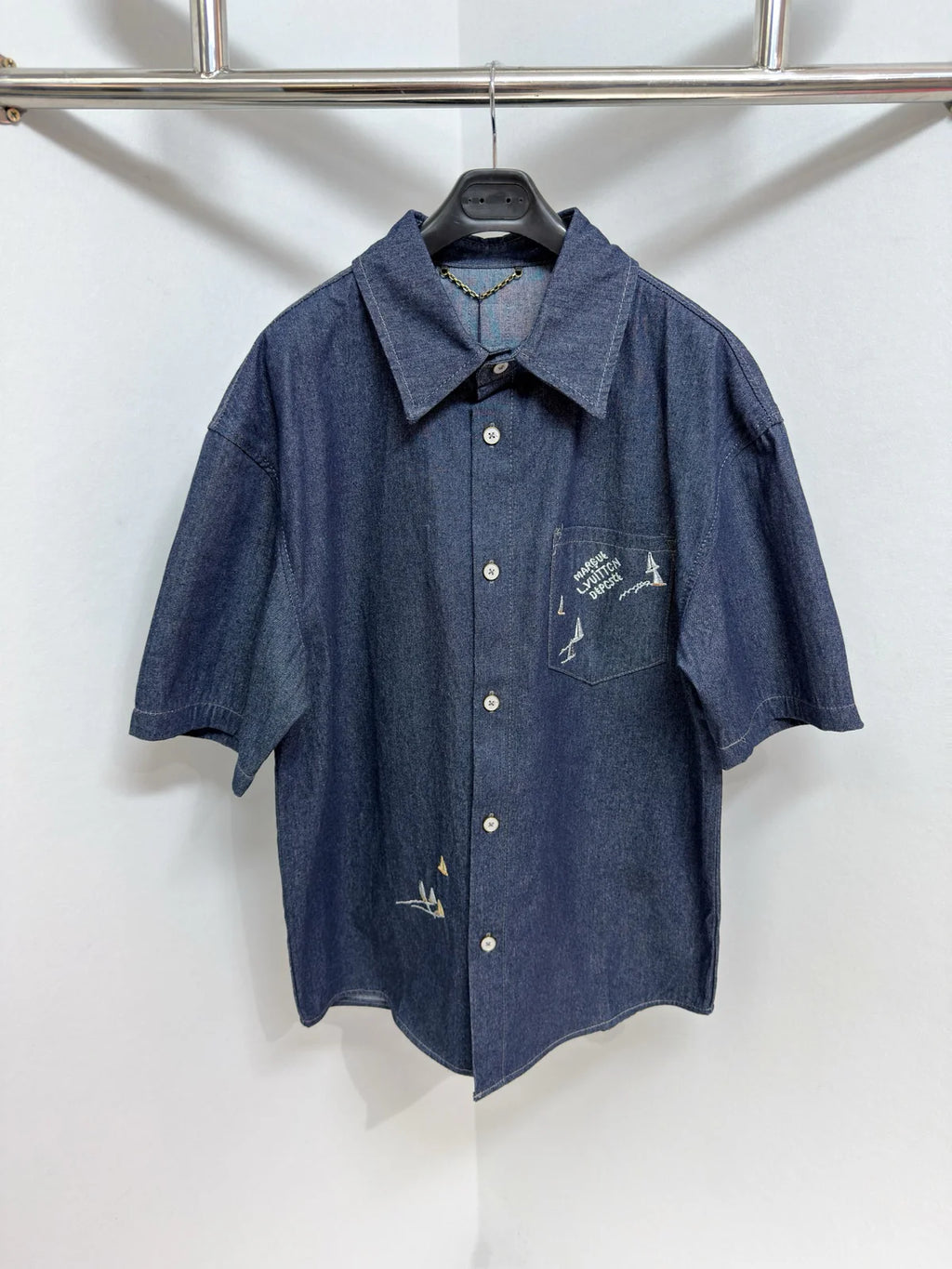 CHEMISE LV