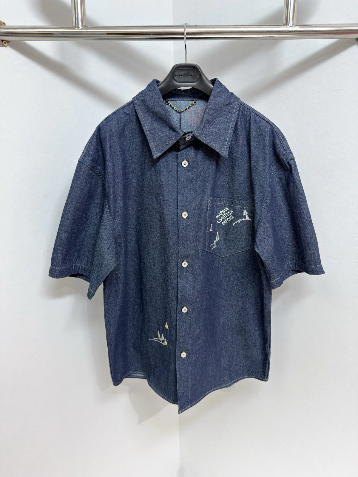 CHEMISE LV