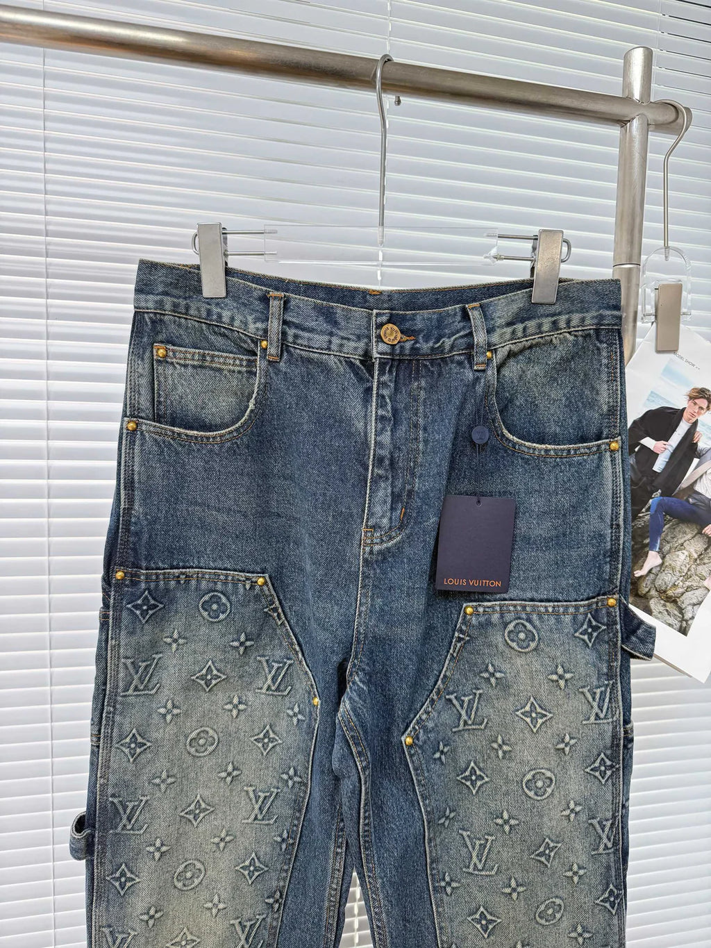 JEAN LV