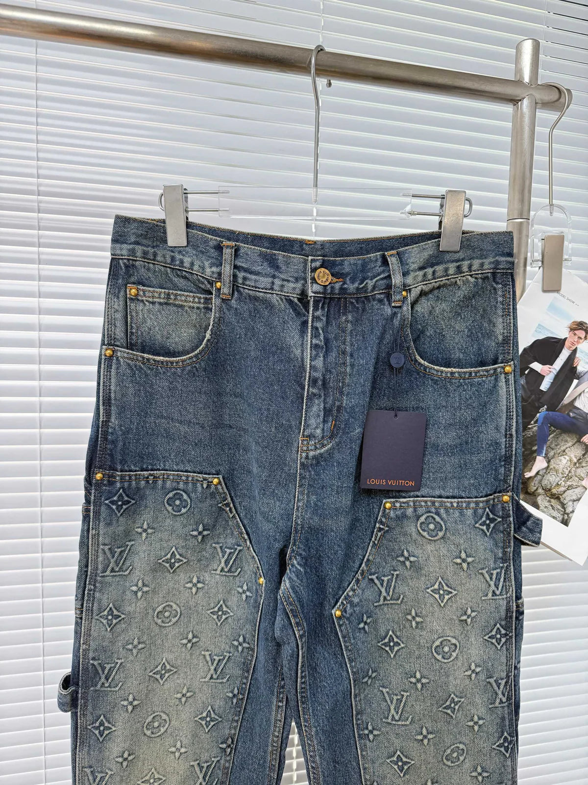 JEAN LV